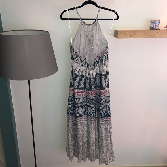 Billabong Dresses & Skirts - Billabong low back cross maxi dress